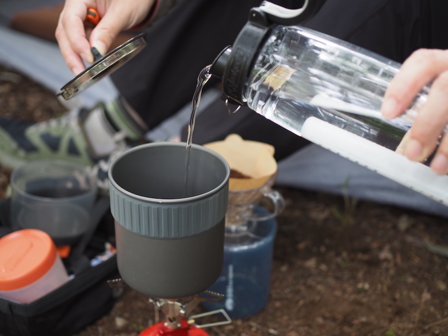 超高性能な浄水器、カタダインのビーフリーで沢の水を飲んでみた